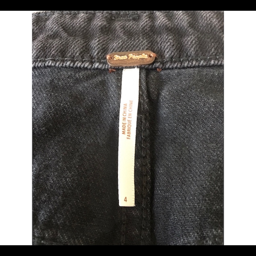 Free People Embellished Black Denim MiniSkirt Sz 4 - Picture 13 of 15